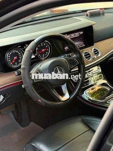 Mercedes-Benz E200 2016 Tự động 9 cấp Đen