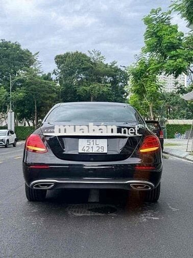 Mercedes-Benz E200 2016 Tự động 9 cấp Đen