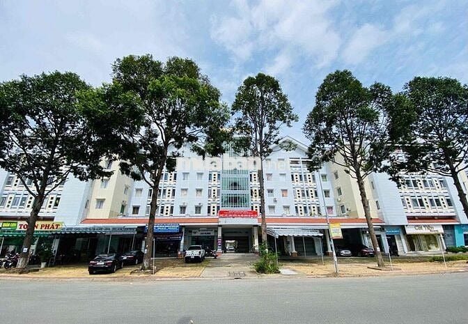 BÁN CĂN HỘ CHUNG CƯ HƯNG PHÚ 2 PHÒNG NGỦ NỘI THẤT GỖ CAO CẤP