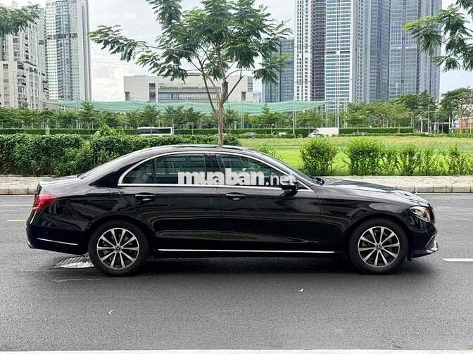 Mercedes-Benz E200 2016 Tự động 9 cấp Đen