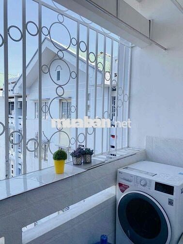 BÁN CĂN HỘ CHUNG CƯ HƯNG PHÚ 2 PHÒNG NGỦ NỘI THẤT GỖ CAO CẤP