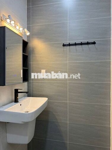 💥 Cực Hiếm: Nhà Mặt Tiền Kinh Doanh Sát Trục Lê Văn Quới 💥