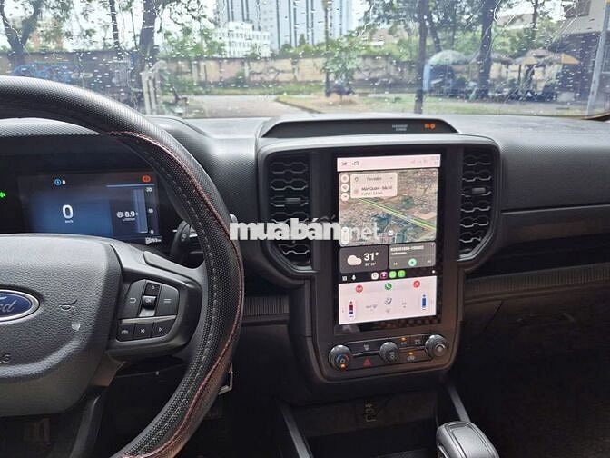 Ford Bán tải 2025 2 cầu 4x4AT Trắng 8000 km