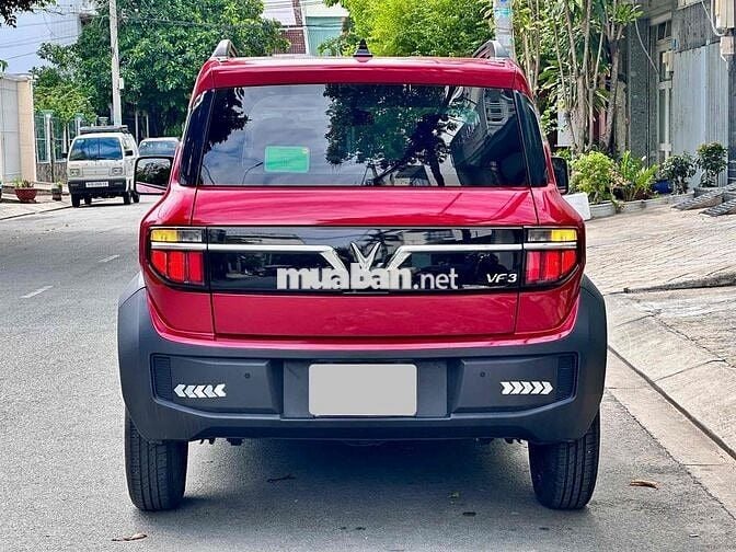 VinFast VF3 màu đỏ, Pin mua, sạc không giới hạn