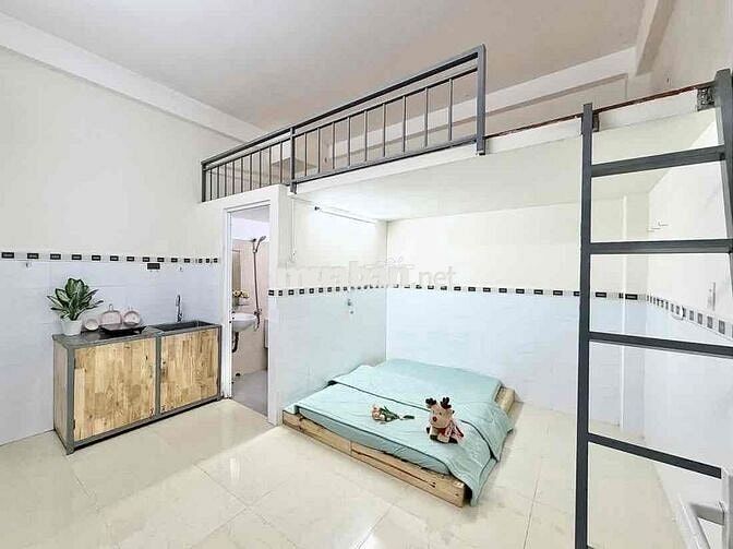 PHÒNG TRỌ GIÁ RẺ CÓ MÁY LẠNH NGAY GẦN ETOWN CÔNG HOÀ SẠCH SẼ AN NINH