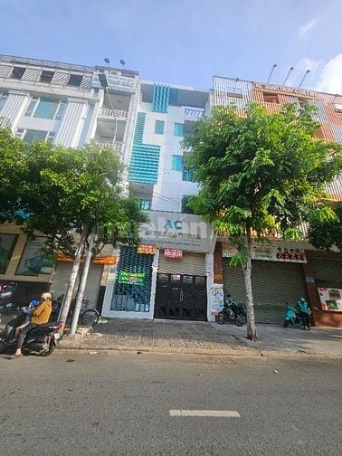 TÔI CẦN BÁN 17-19 PHAN XÍCH LONG, P.CẦU KIỆU HẦM 6 TẦNG NGANG 7M×14M