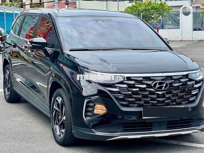 Hyundai Custin 2.0L 2024 8AT Đen 41.000 km