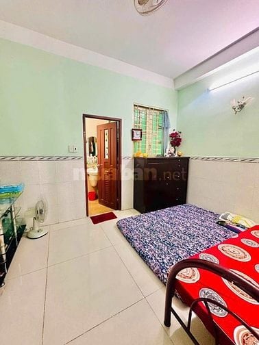 HOÀ BÌNH QUẬN 11, GẦN ĐẦM SEN, DT 56M2 (4X14) 4 TẦNG, GIẢM SÂU CHỈ 7T 
