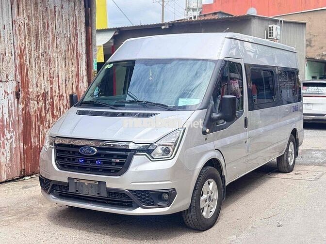 Ford Transit 2022 bản Trung 16 ghế