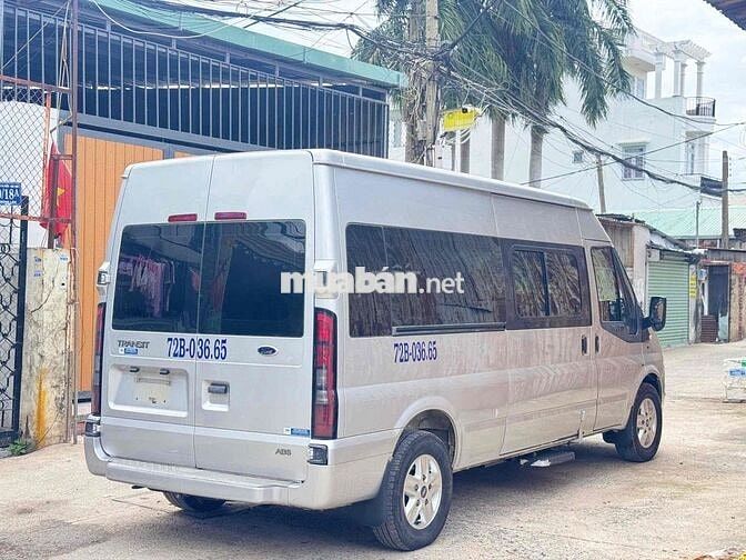 Ford Transit 2022 bản Trung 16 ghế