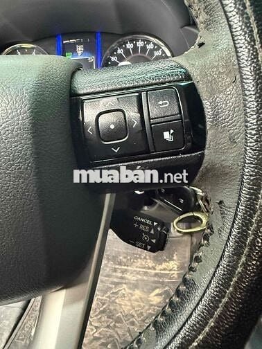 Toyota Fortuner 2018 máy dầu số tự động nhập khẩu