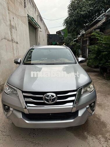 Toyota Fortuner 2018 máy dầu số tự động nhập khẩu