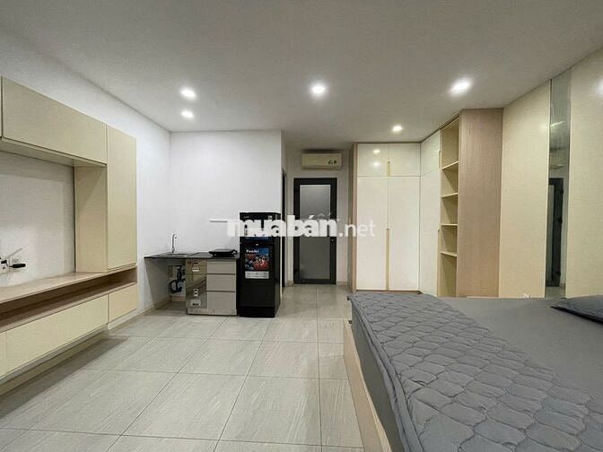 Căn hộ 40m2 full nội thất, Ban công thoáng mát - Vạn Phúc City
