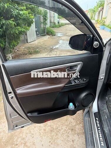 Toyota Fortuner 2018 máy dầu số tự động nhập khẩu