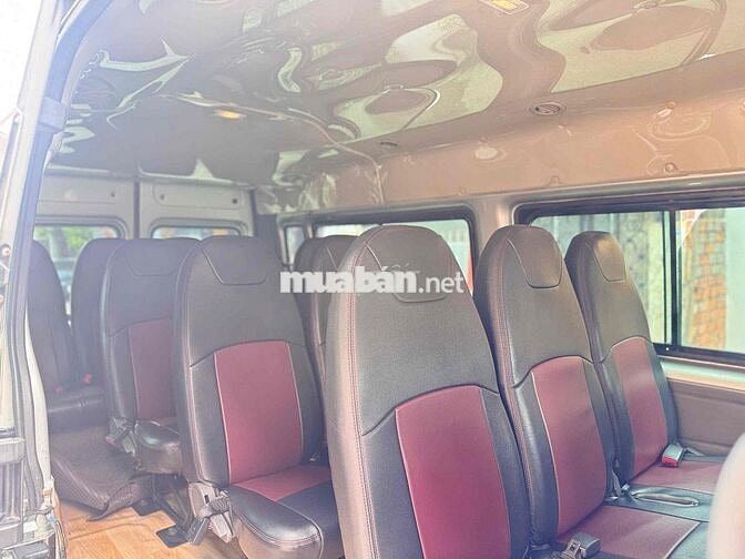 Ford Transit 2022 bản Trung 16 ghế