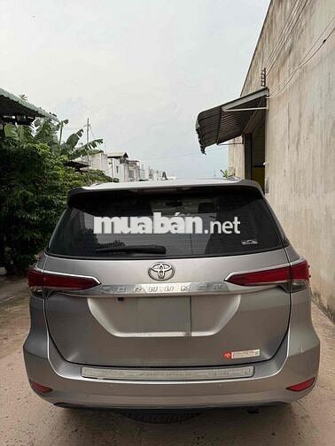 Toyota Fortuner 2018 máy dầu số tự động nhập khẩu
