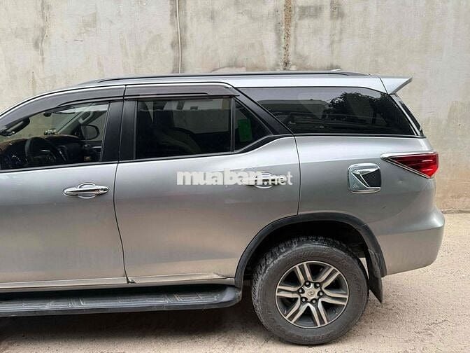 Toyota Fortuner 2018 máy dầu số tự động nhập khẩu