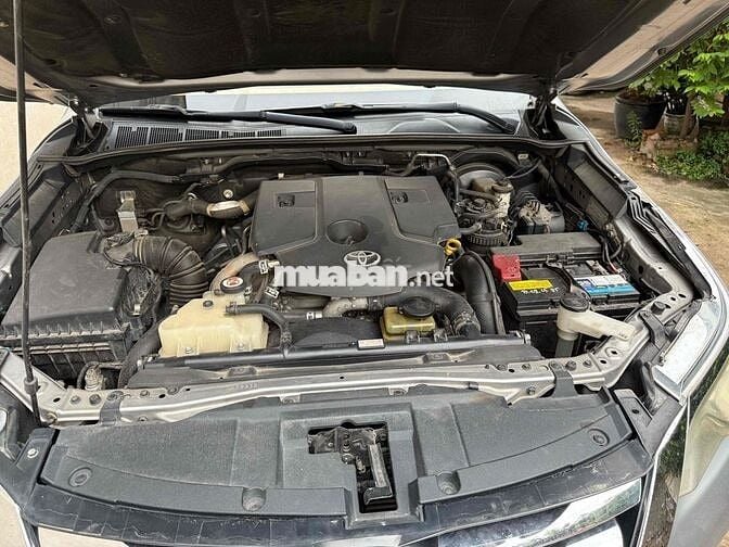 Toyota Fortuner 2018 máy dầu số tự động nhập khẩu