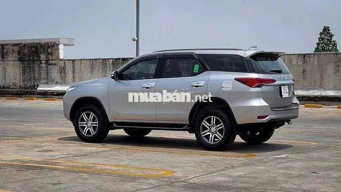 Toyota Fortuner 2017 AT 2.7V Bạc 74.000KM