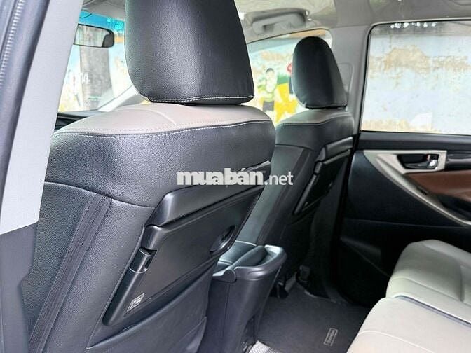 Toyota Innova 2.0G Số tự động ngay chủ ký giấy