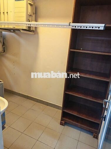 cho thuê gấp căn 2pn 1wc block D 75m2 13tr/th full nội thất như hình