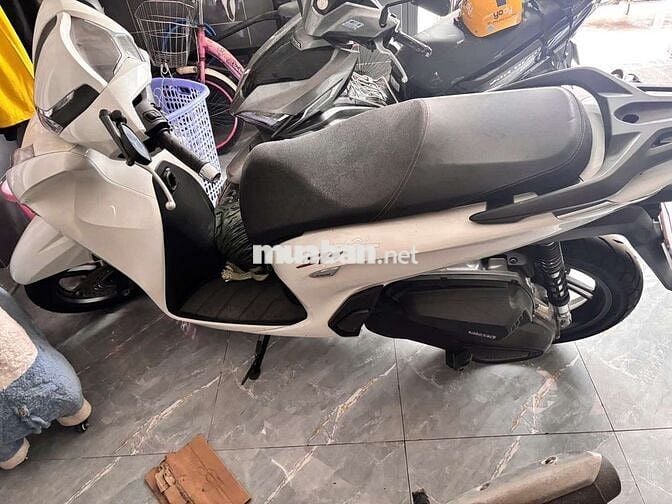 Honda SH 350i 2022 Trắng 20000 km