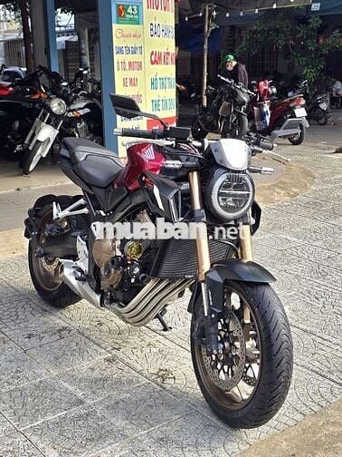 Cb650r(đồ chơi rất nhiều gần 20tr).Mua mới 2020
