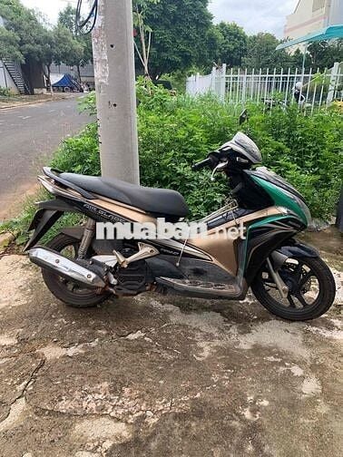 Honda Air Blade cá mập 2012 Đen, Vàng đồng, Xanh