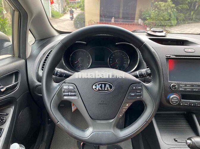 Kia K3 2015 Tự động Vàng cát