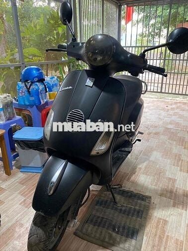 Vespa Piaggio Đen nhám