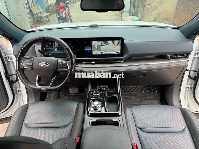 Bán Ford Territory Titanium X 2025 hỗ trợ bank