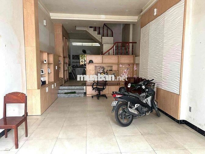 Cho thuê mặt bằng chợ số 9 Đào Duy Từ, 4,5 triệu, 75 m2, chợ Mỹ Quý
