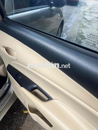 Toyota Vios E Bản đủ 7 túi khí Vàng cát