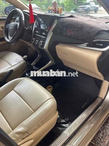 Toyota Vios E Bản đủ 7 túi khí Vàng cát