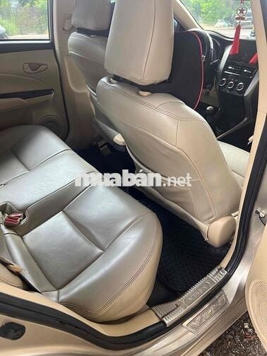 Toyota Vios E Bản đủ 7 túi khí Vàng cát