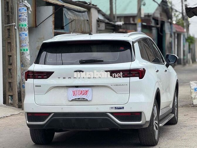 Bán Ford Territory Titanium X 2025 hỗ trợ bank