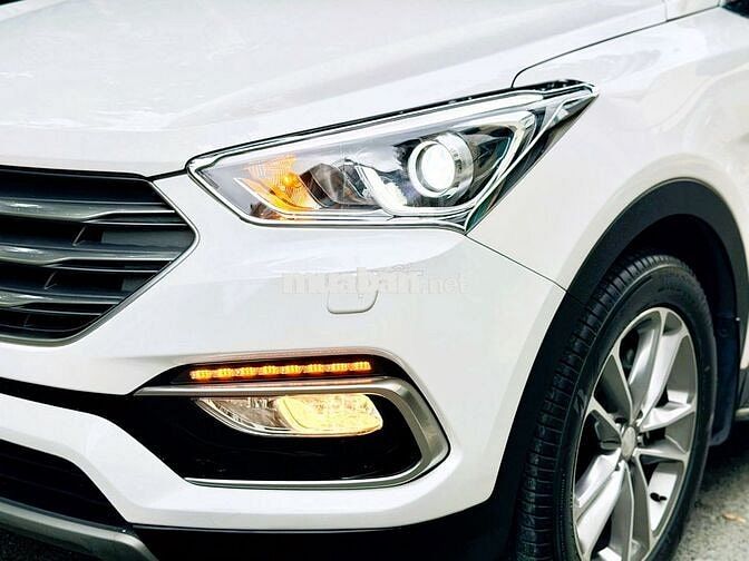 Hyundai Santafe 2018 2.4 4WD Limited Trắng