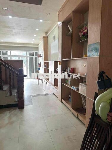 Cho thuê mặt bằng chợ số 9 Đào Duy Từ, 4,5 triệu, 75 m2, chợ Mỹ Quý