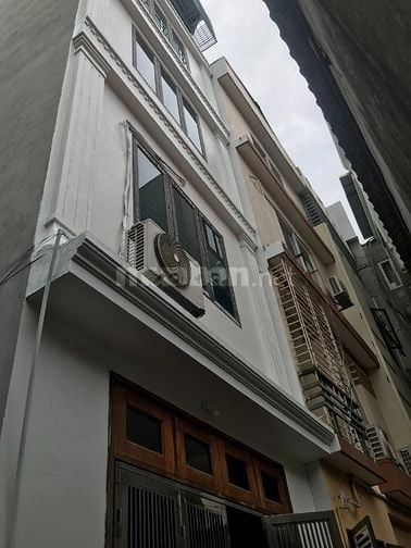 Bán nhà CC ngõ phố Ngô Gia Tự 32m2 x 5 T Dân xây .Giá 6,3 tỷ
