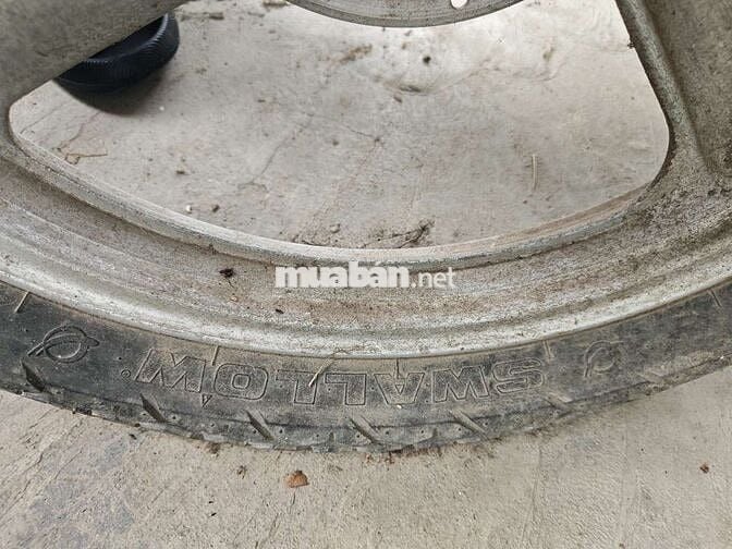 Daelim Custom 125 Đỏ mận Cổ điển Nhập khẩu