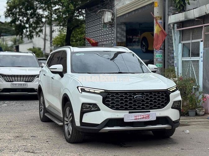 Bán Ford Territory Titanium X 2025 hỗ trợ bank