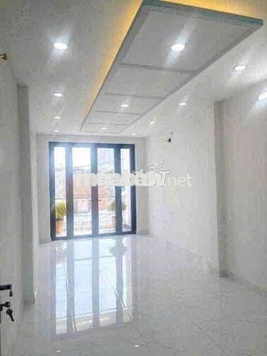 Mặt Tiền Bà Hom - Gần Chợ Phú Lâm.