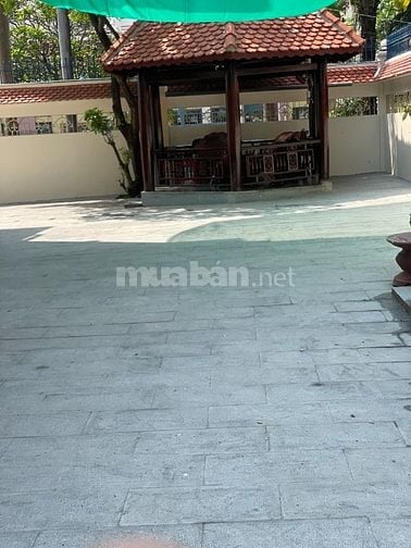Cho thuê Biệt Thự gần sông , khí hậu mát mẻ 