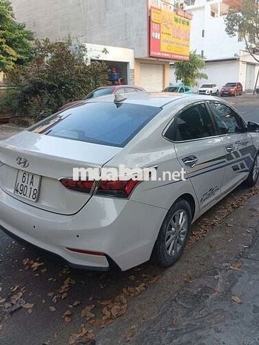 Hyundai Accent 2018 MT Trắng 307000 km