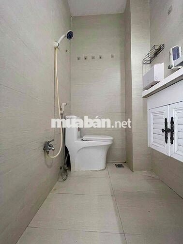 Cho thuê nhà nguyên.3pn3wc. thích quảng đức p5 PN