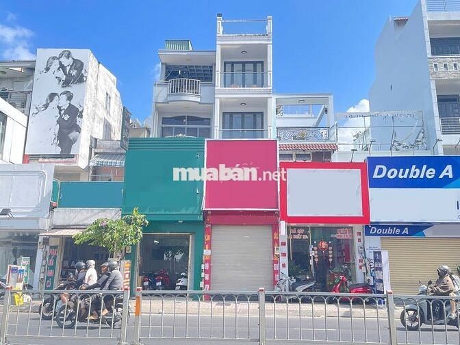 Mặt Tiền Bà Hom - Gần Chợ Phú Lâm.