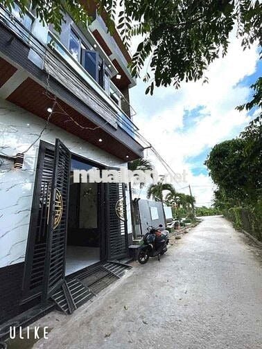 NGỘP BÁN GẤP NHÀ LẦU HẺM Ô TÔ LONG PHƯỚC