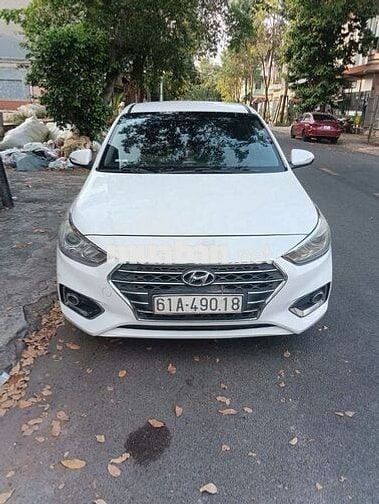 Hyundai Accent 2018 MT Trắng 307000 km