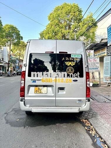 Ford Transit 16 chỗ Bạc Việt Nam