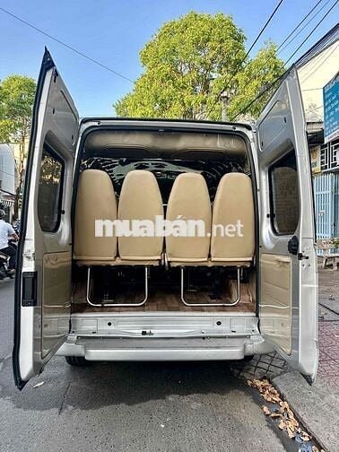 Ford Transit 16 chỗ Bạc Việt Nam